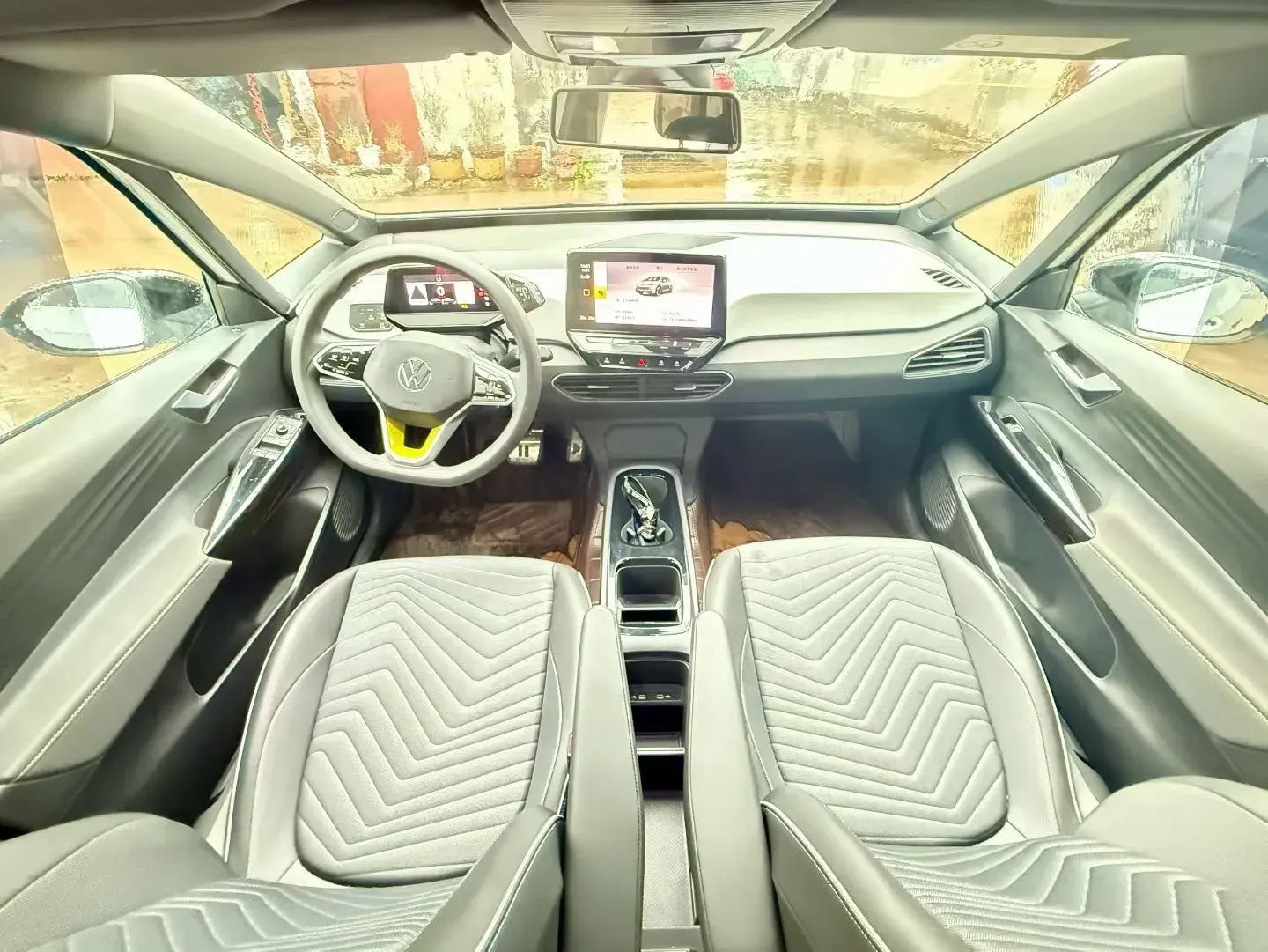 2023 VOLKSWAGEN ID.3 thumbnail 4