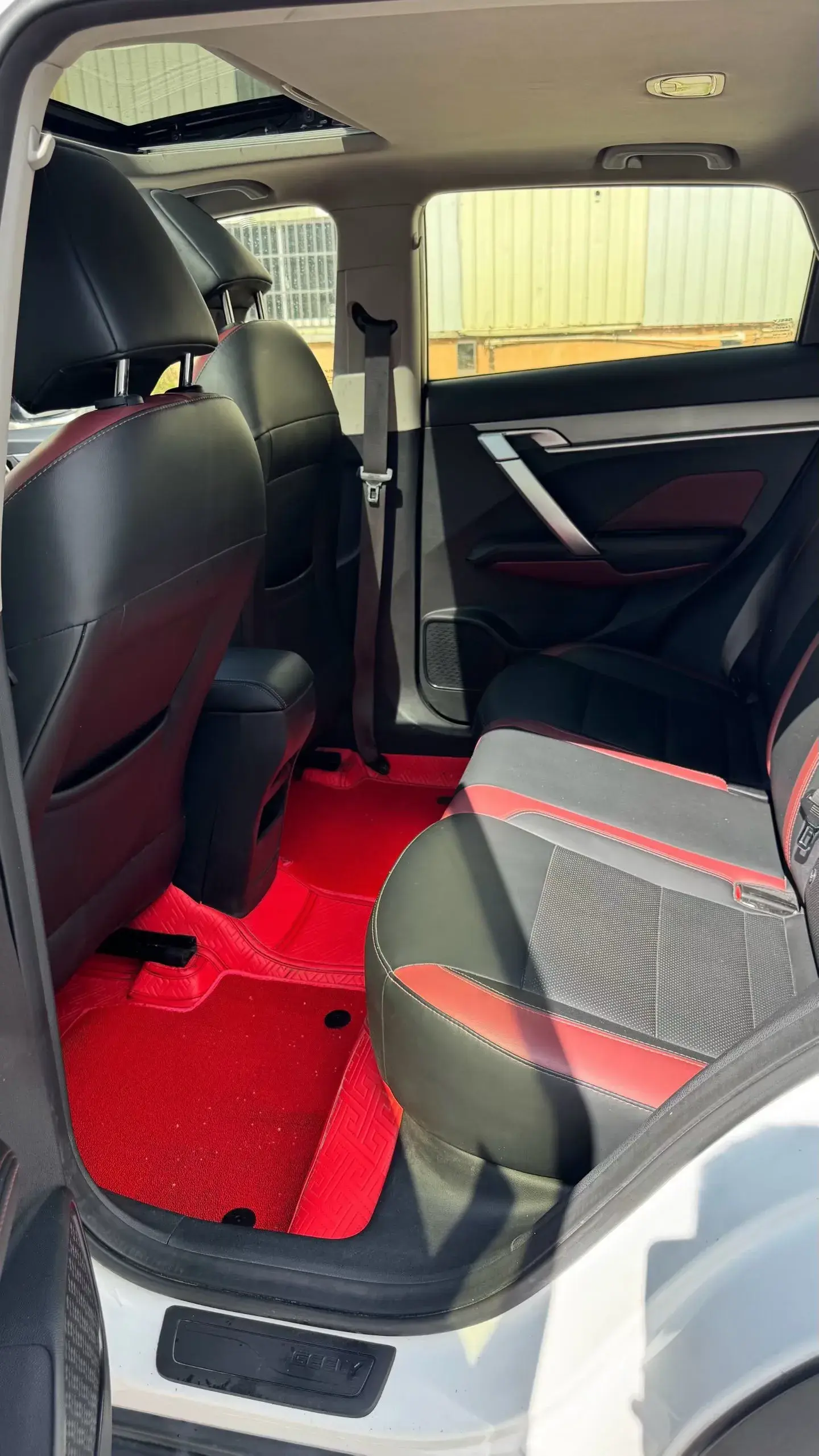 2020 GEELY COOLRAY thumbnail 4