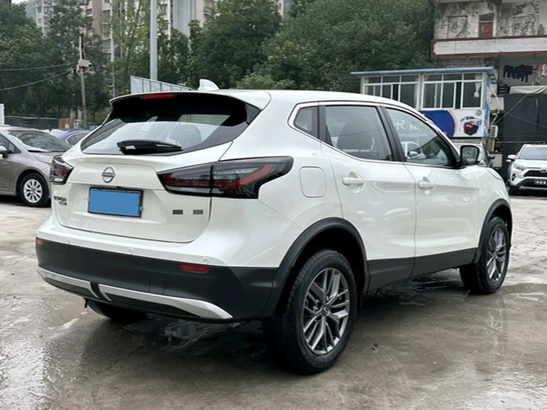 2025 NISSAN QASHQAI thumbnail 4