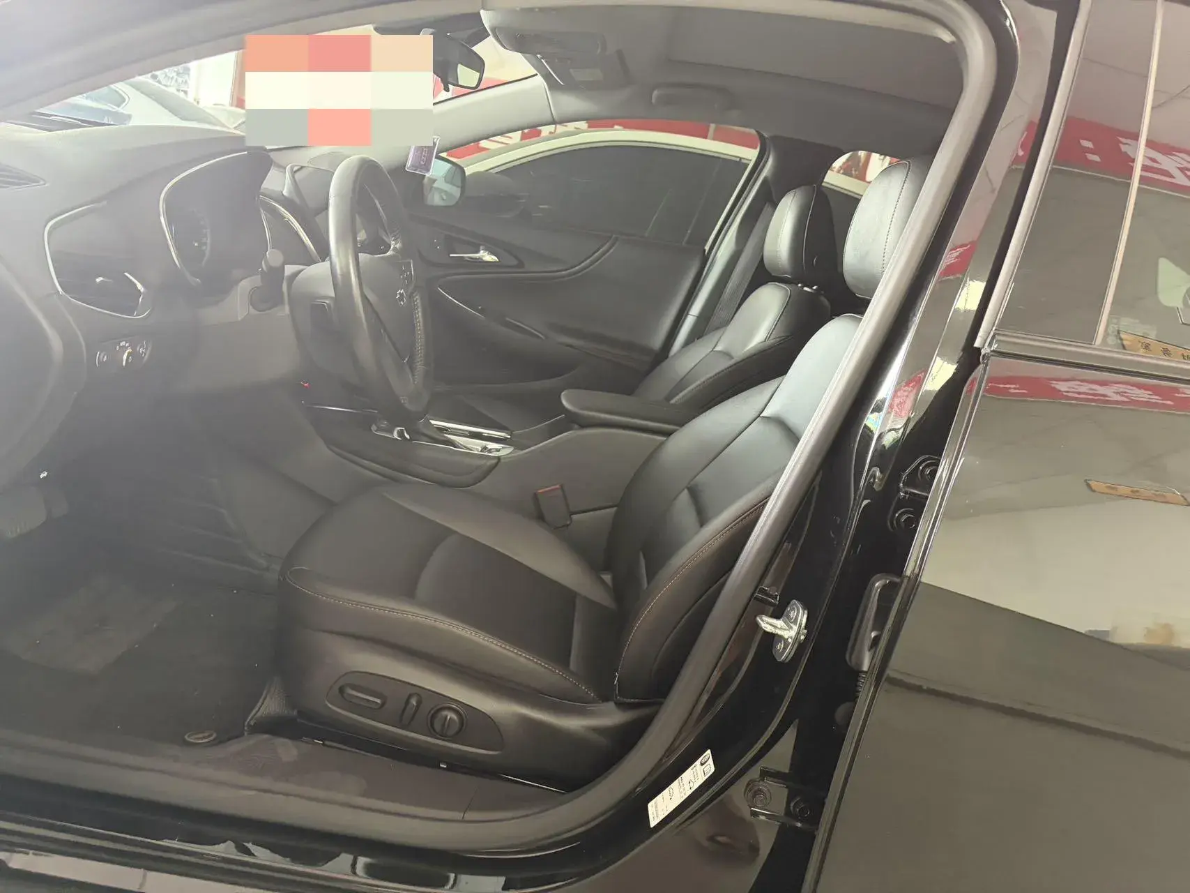 2023 CHEVROLET MALIBU thumbnail 3