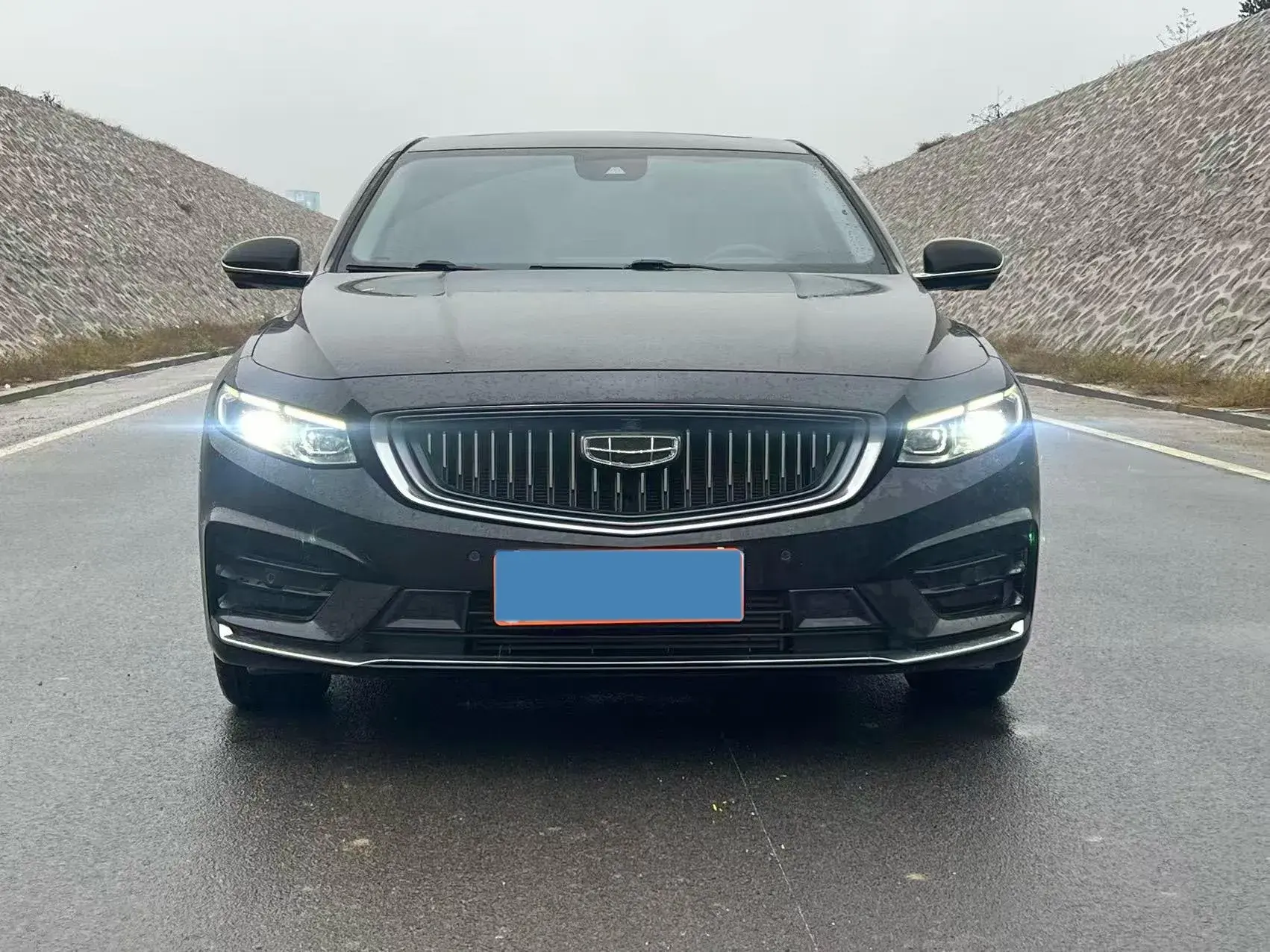 2020 GEELY OKAVANGO thumbnail 4