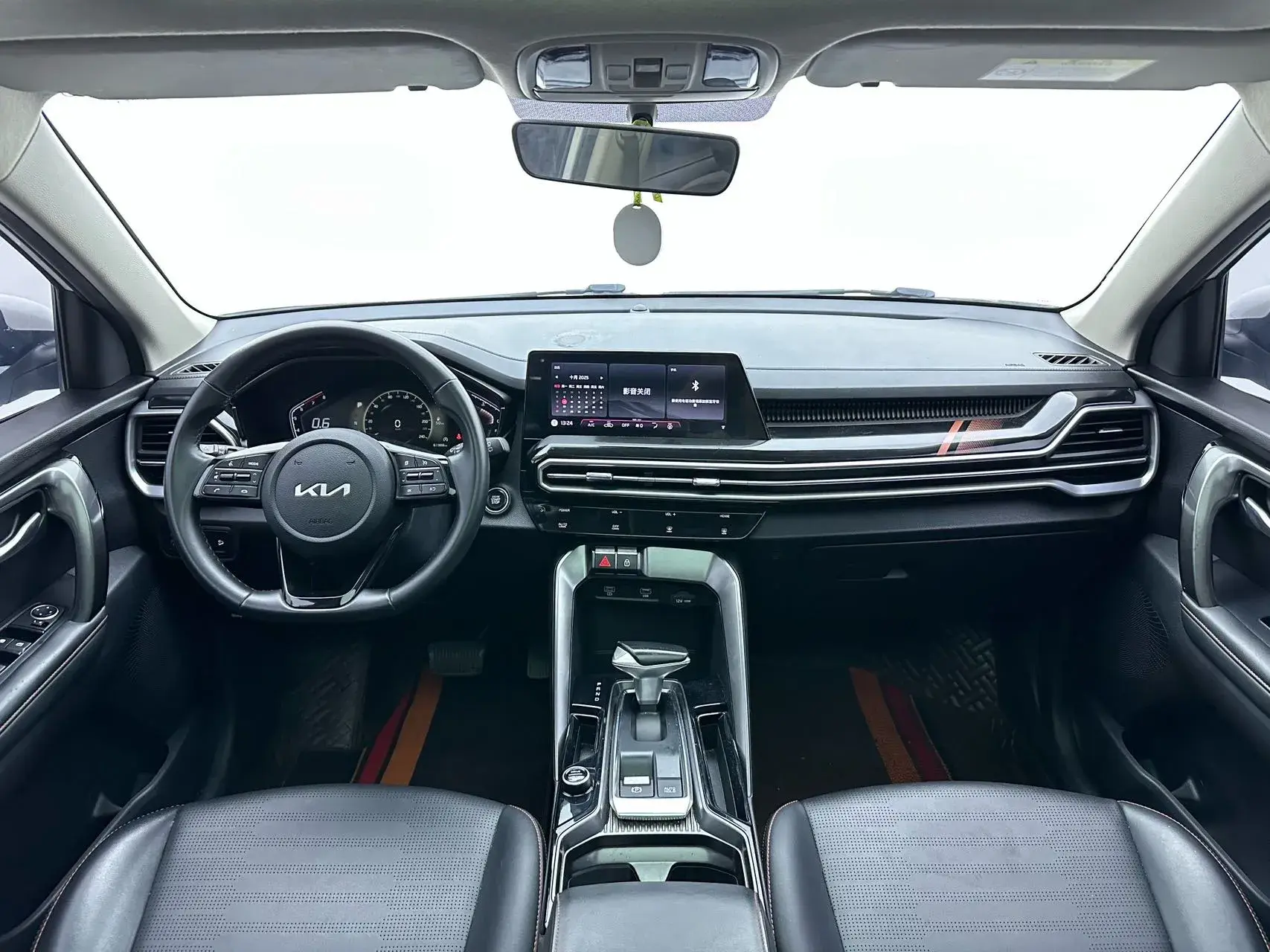 2021 KIA SPORTAGE thumbnail 4