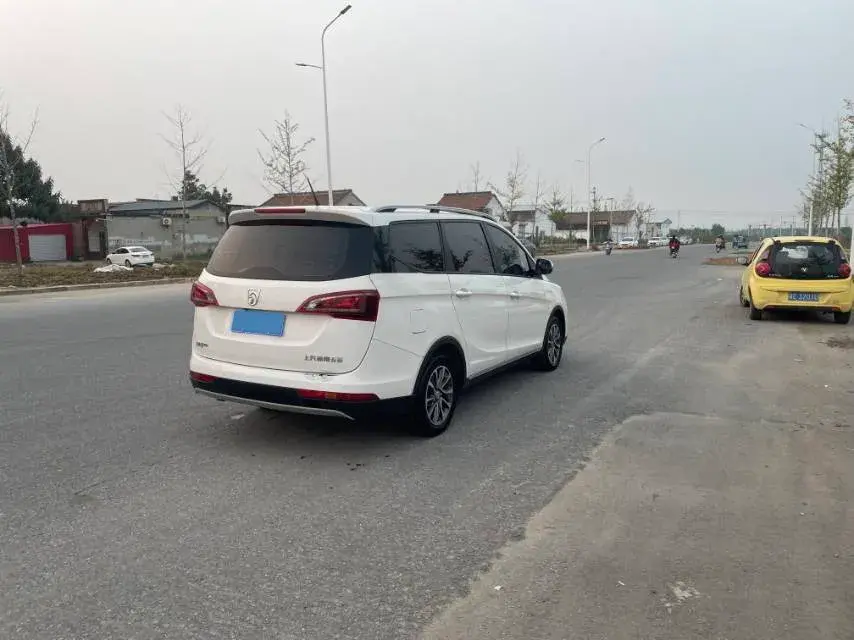 2021 BAOJUN 730 thumbnail 4