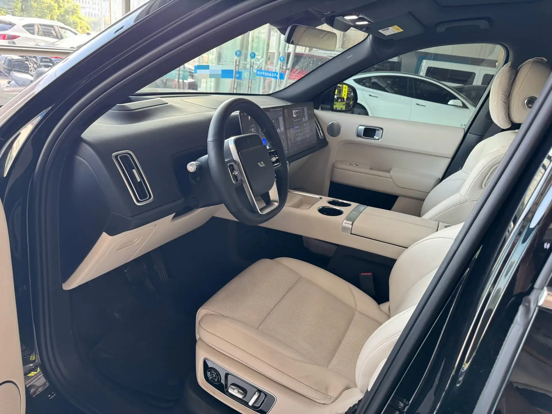 2022 LI L9 thumbnail 4