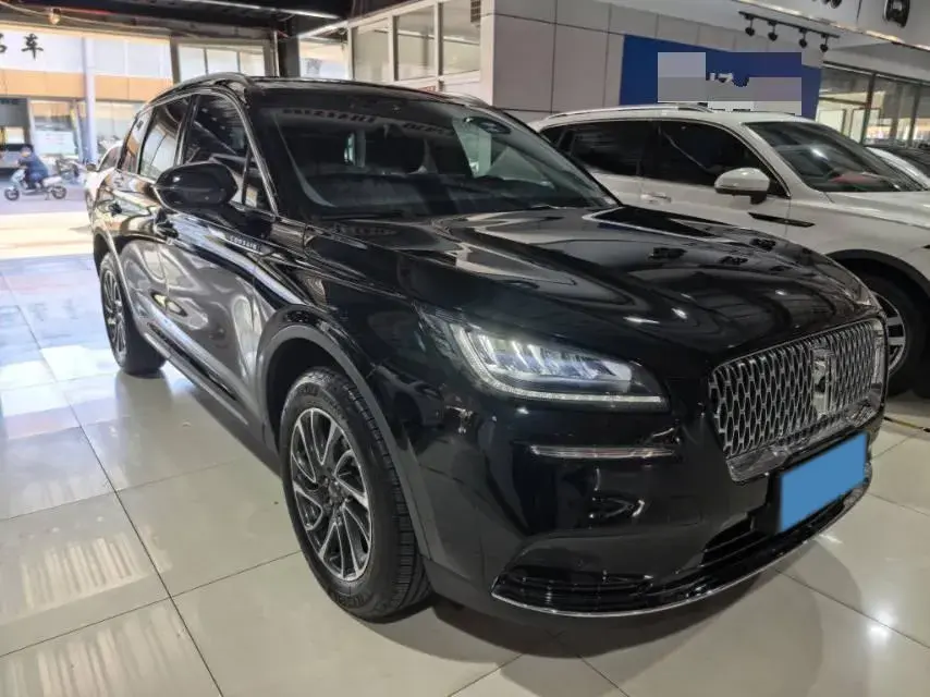 2022 LINCOLN CORSAIR thumbnail 3