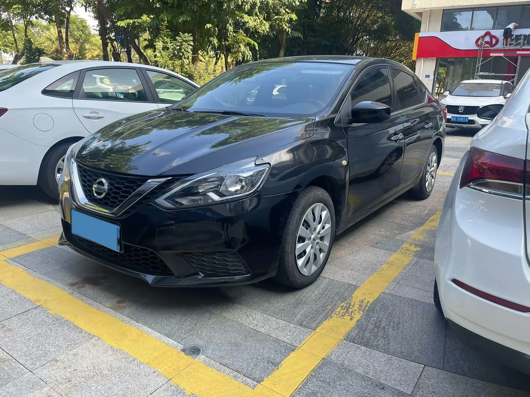 2021 NISSAN SYLPHY view 1