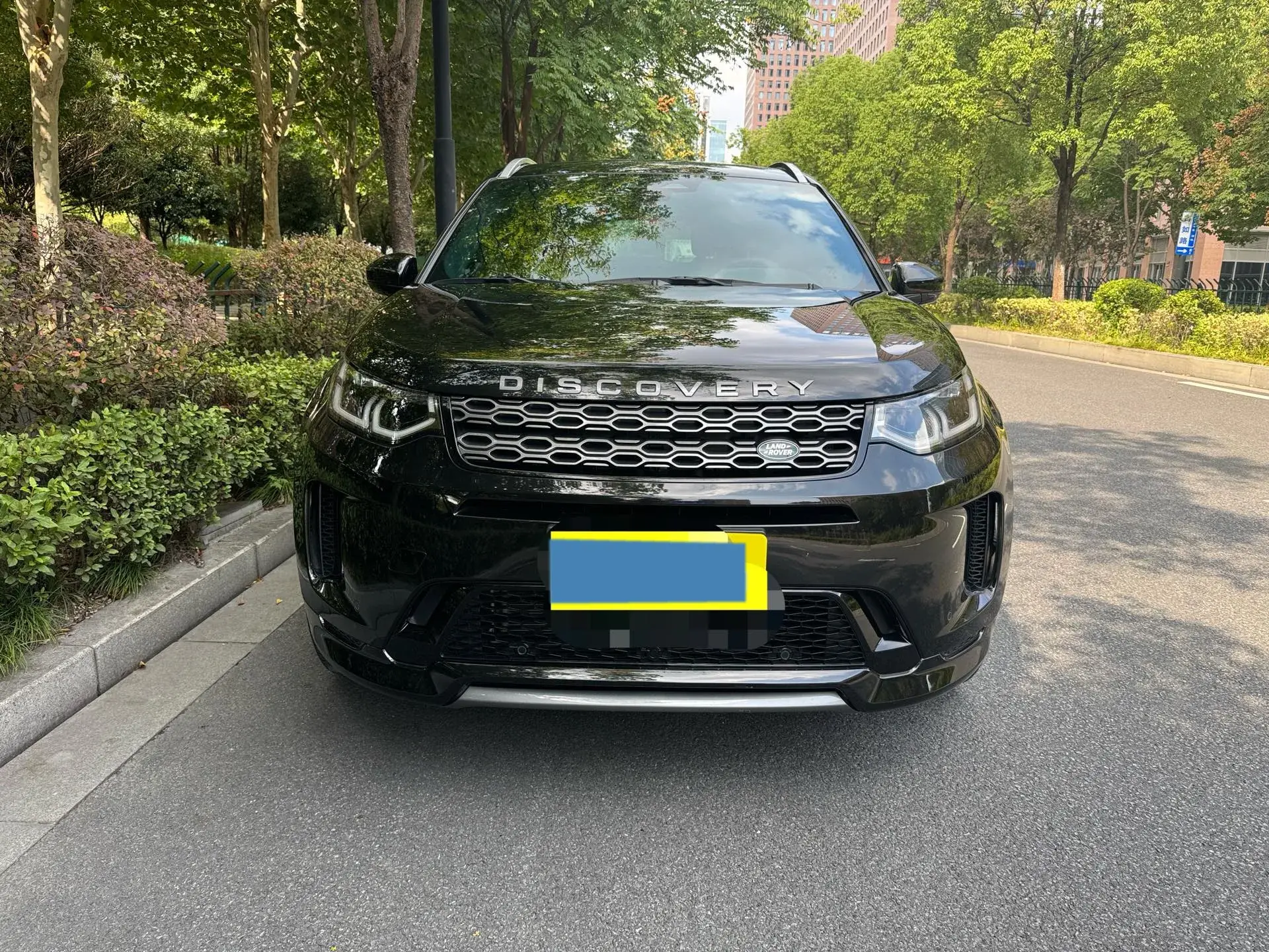 2022 LAND ROVER thumbnail 2