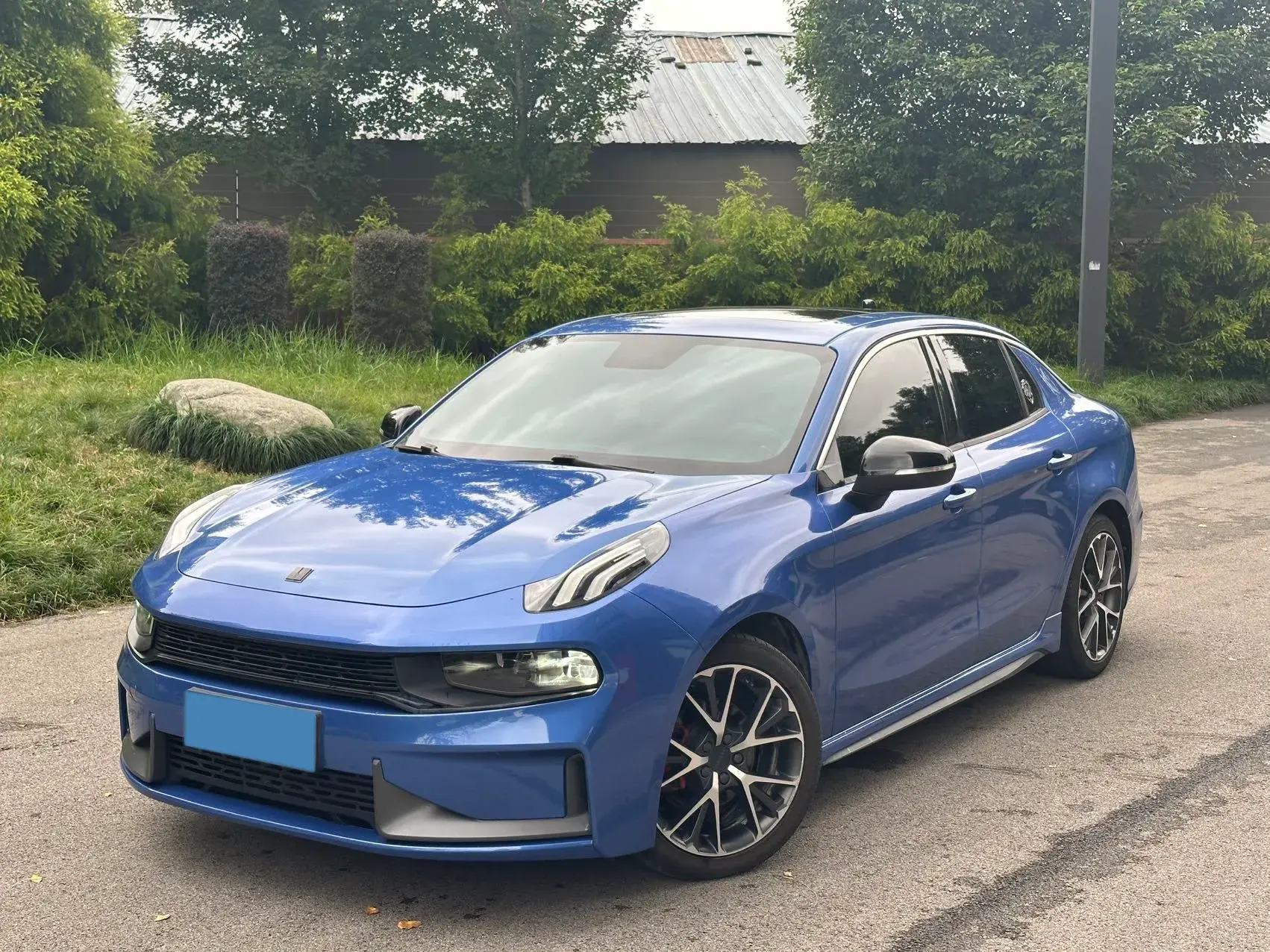 2020 LYNK&CO 03 view 1