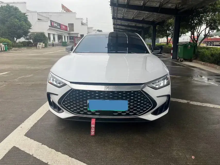 2022 BYD HAN thumbnail 2