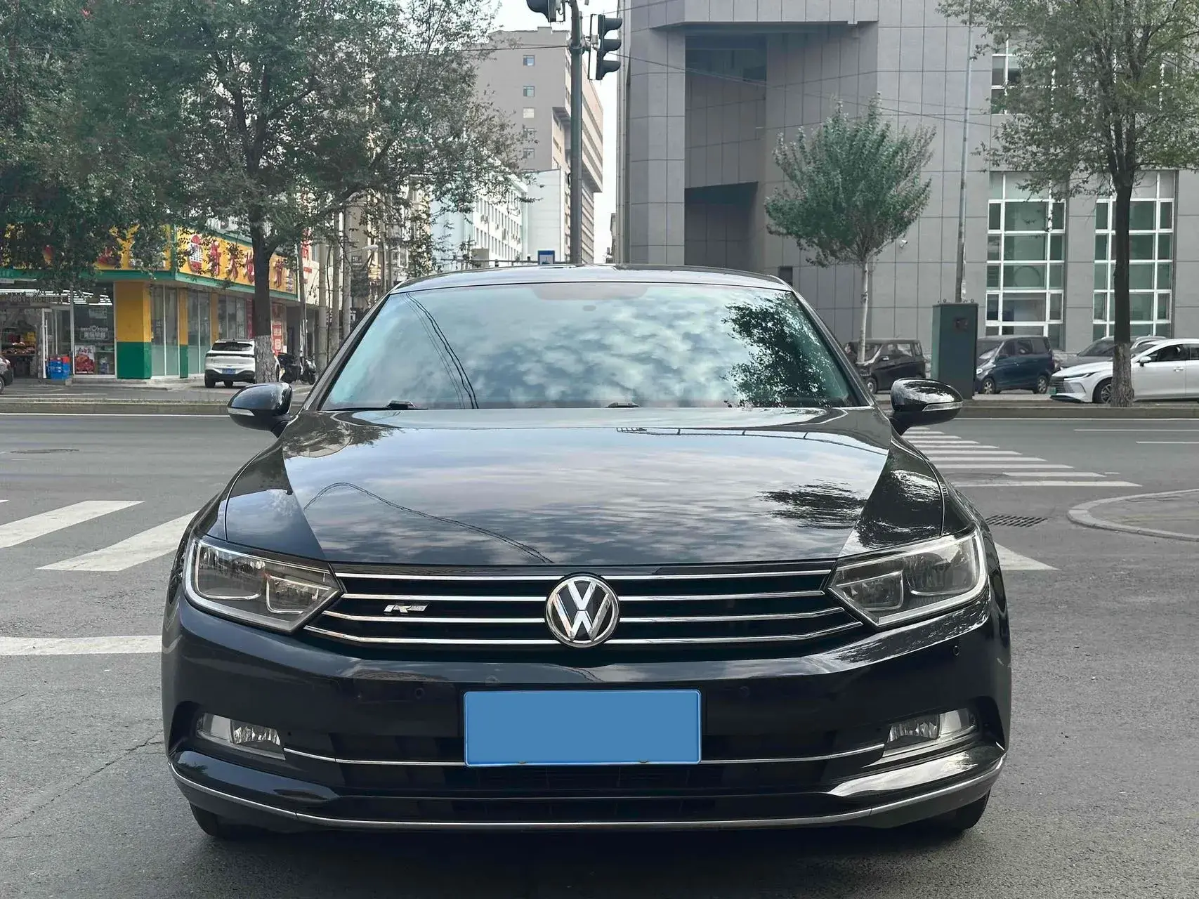 2019 VOLKSWAGEN MAGOTAN thumbnail 2