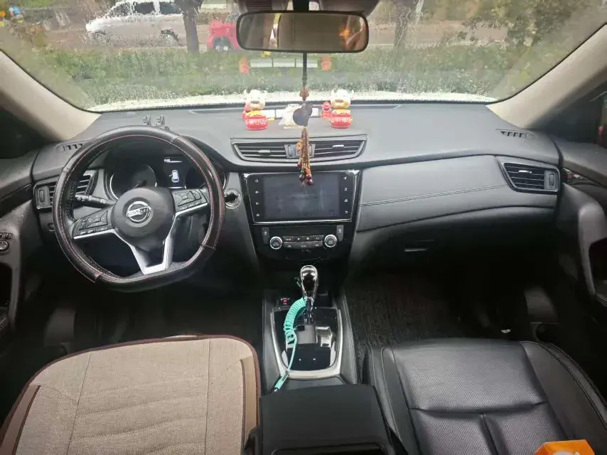 2021 NISSAN X-TRAIL thumbnail 3