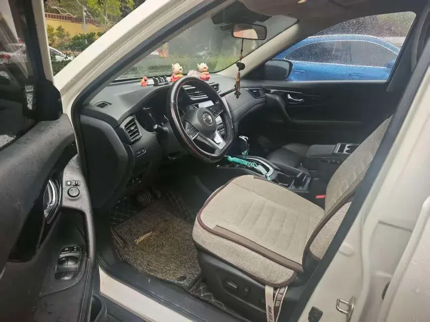 2021 NISSAN X-TRAIL thumbnail 4