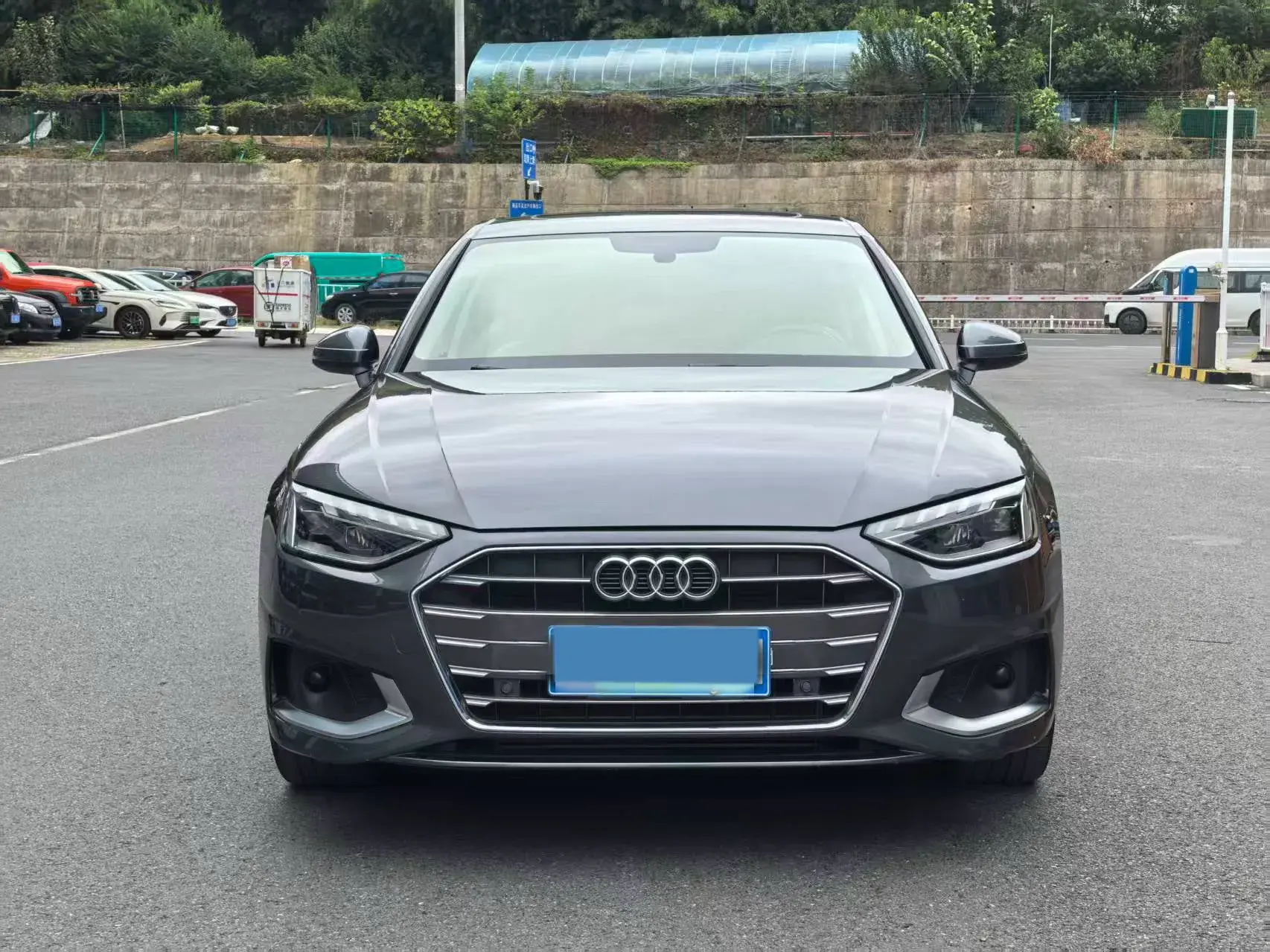 2020 AUDI A4L thumbnail 2