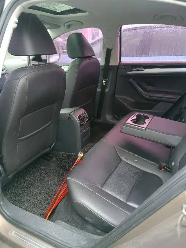 2017 VOLKSWAGEN SAGITAR thumbnail 3