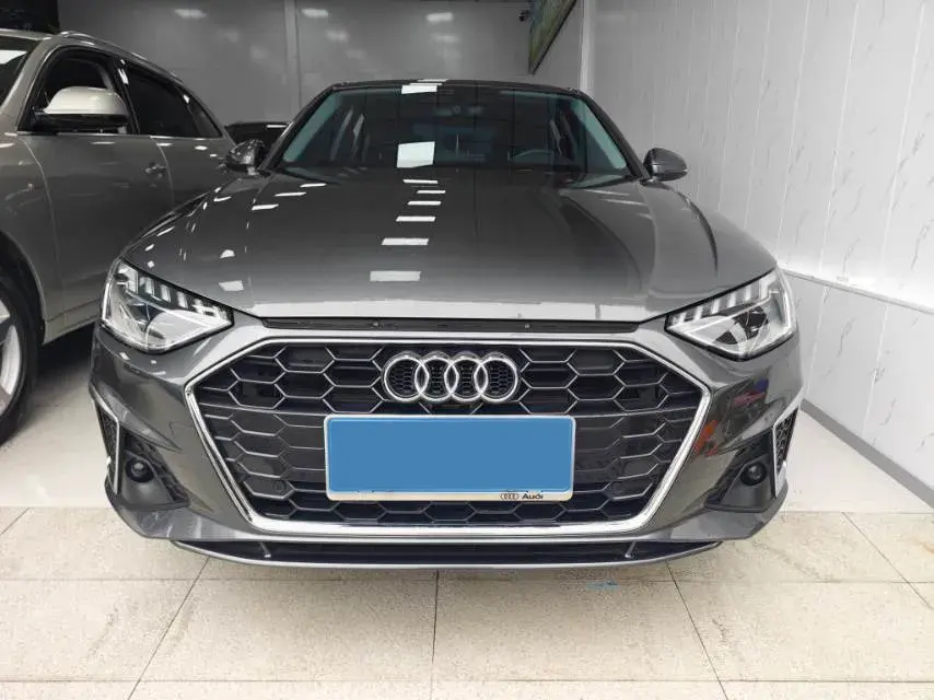 2022 AUDI A4L thumbnail 2