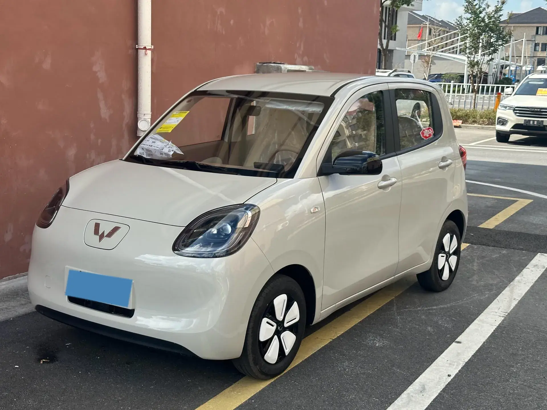 2025 WULING HONGGUANG view 1