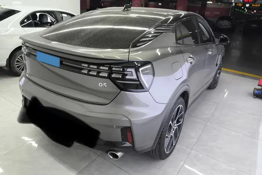 2022 LYNK&CO 05 thumbnail 2