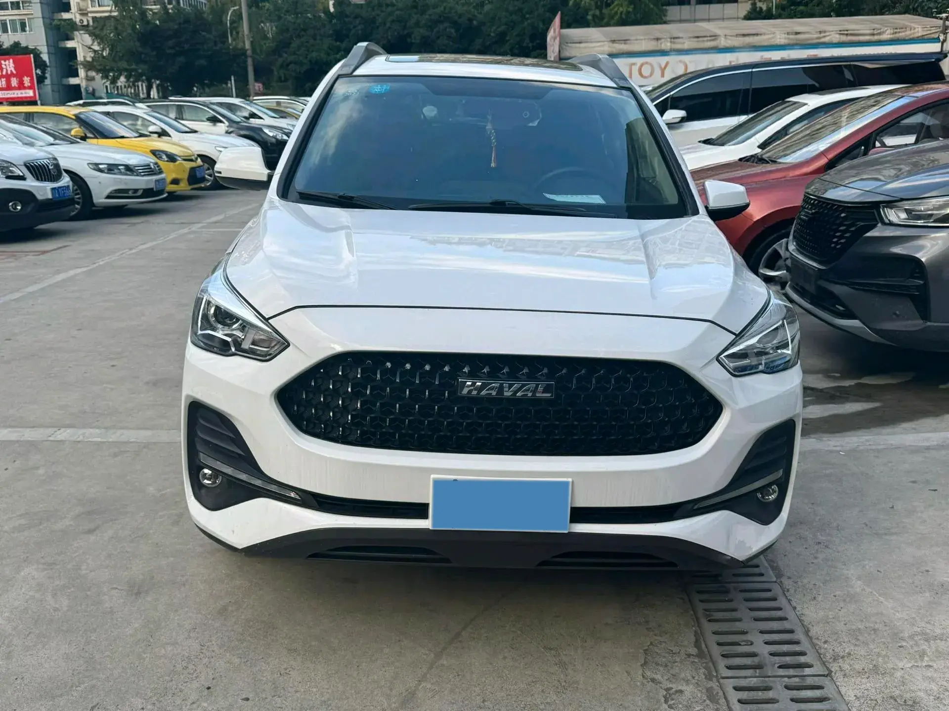 2019 HAVAL M6 thumbnail 2