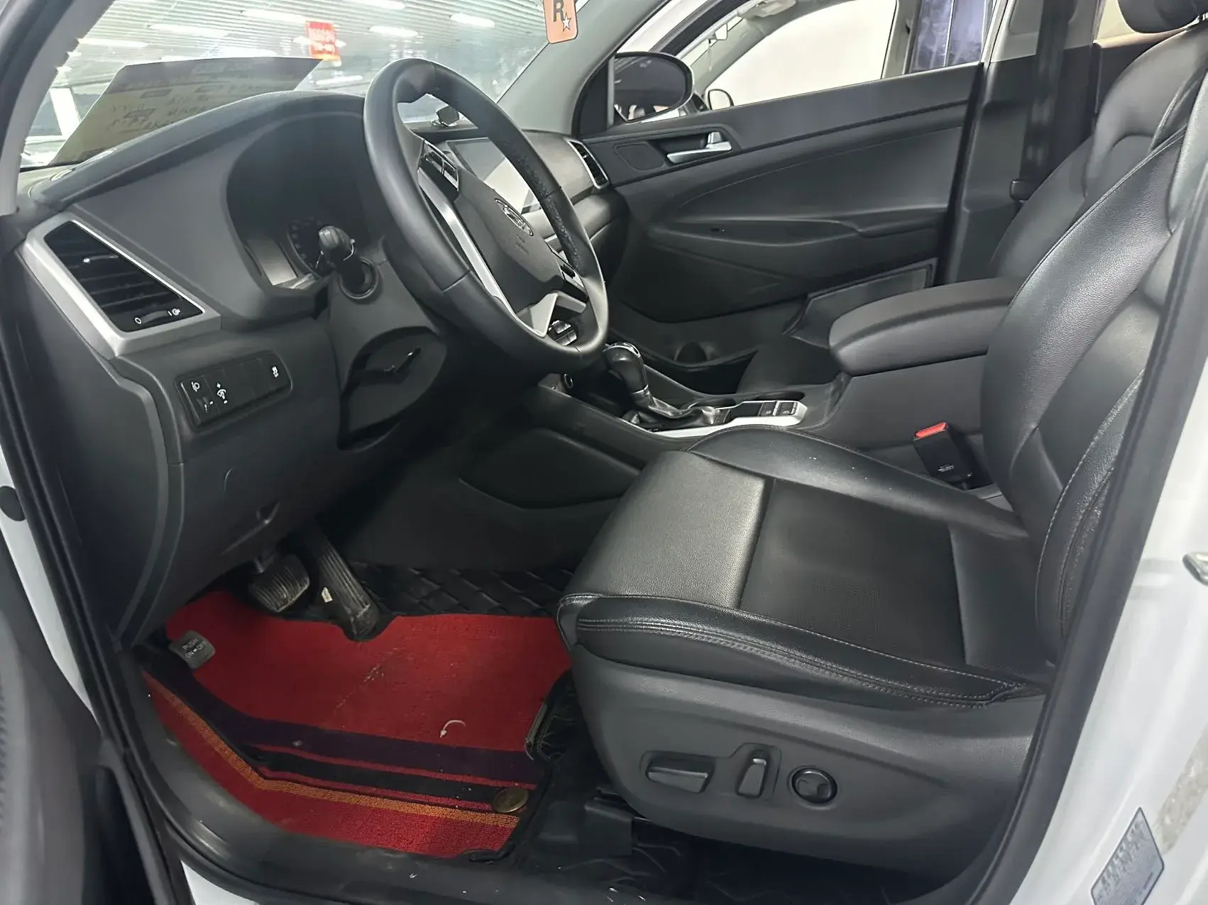 2018 HYUNDAI TUCSON thumbnail 2