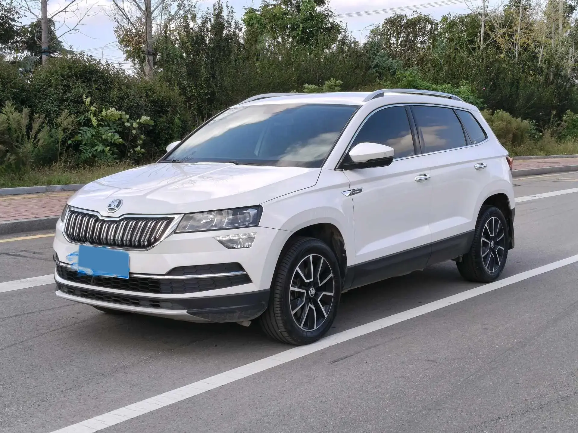 2021 SKODA KAROQ view 1