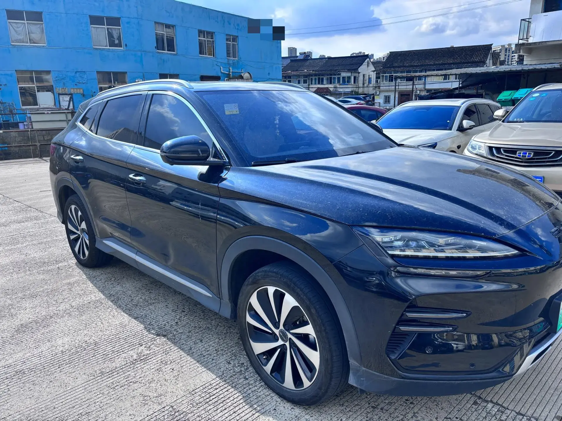 2024 BYD SONG thumbnail 3