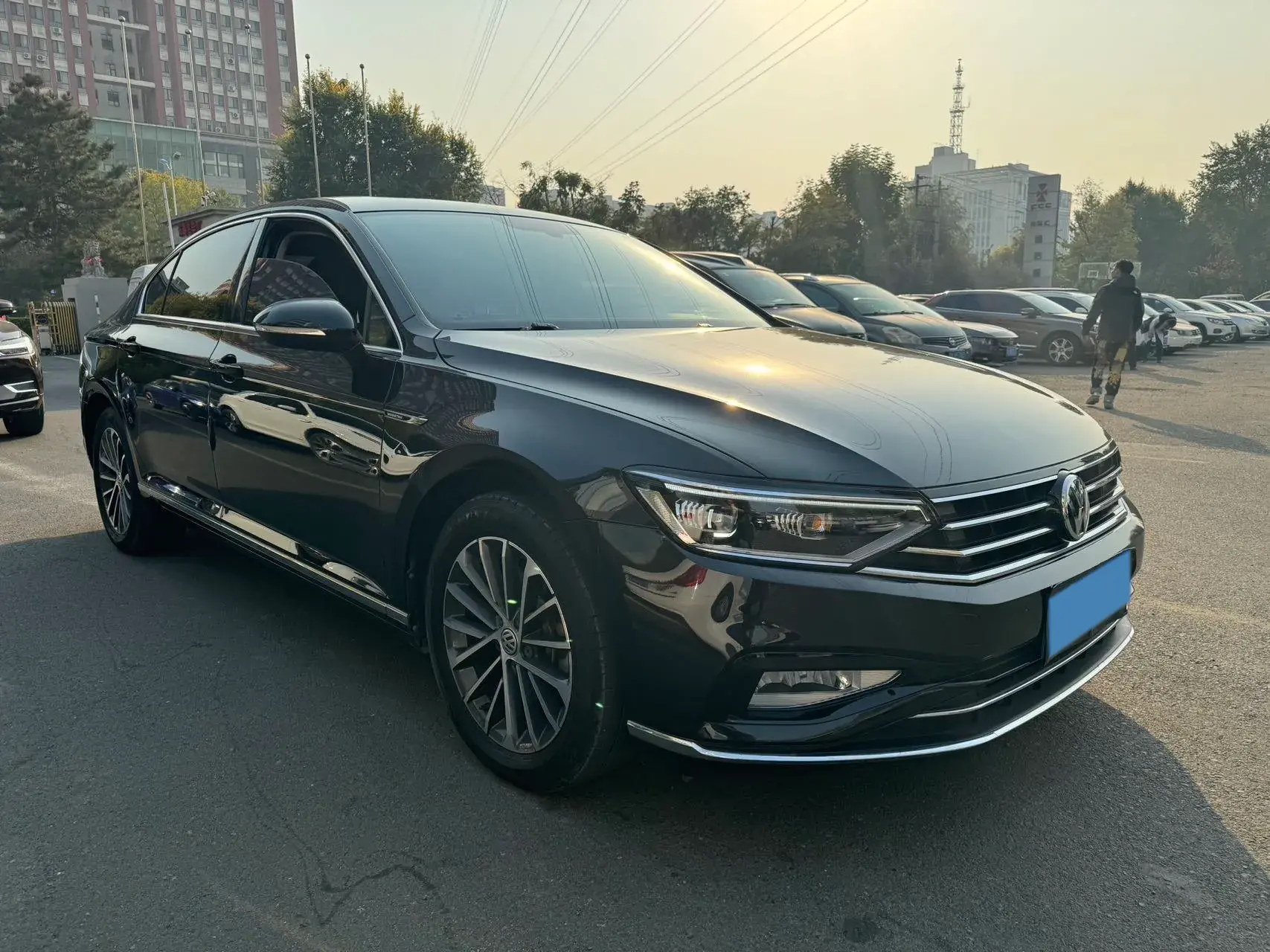 2020 VOLKSWAGEN MAGOTAN thumbnail 3