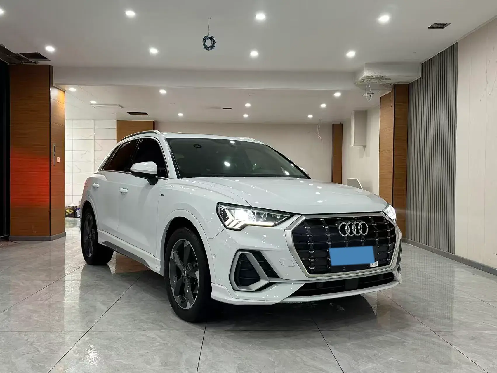 2021 AUDI Q3 thumbnail 2