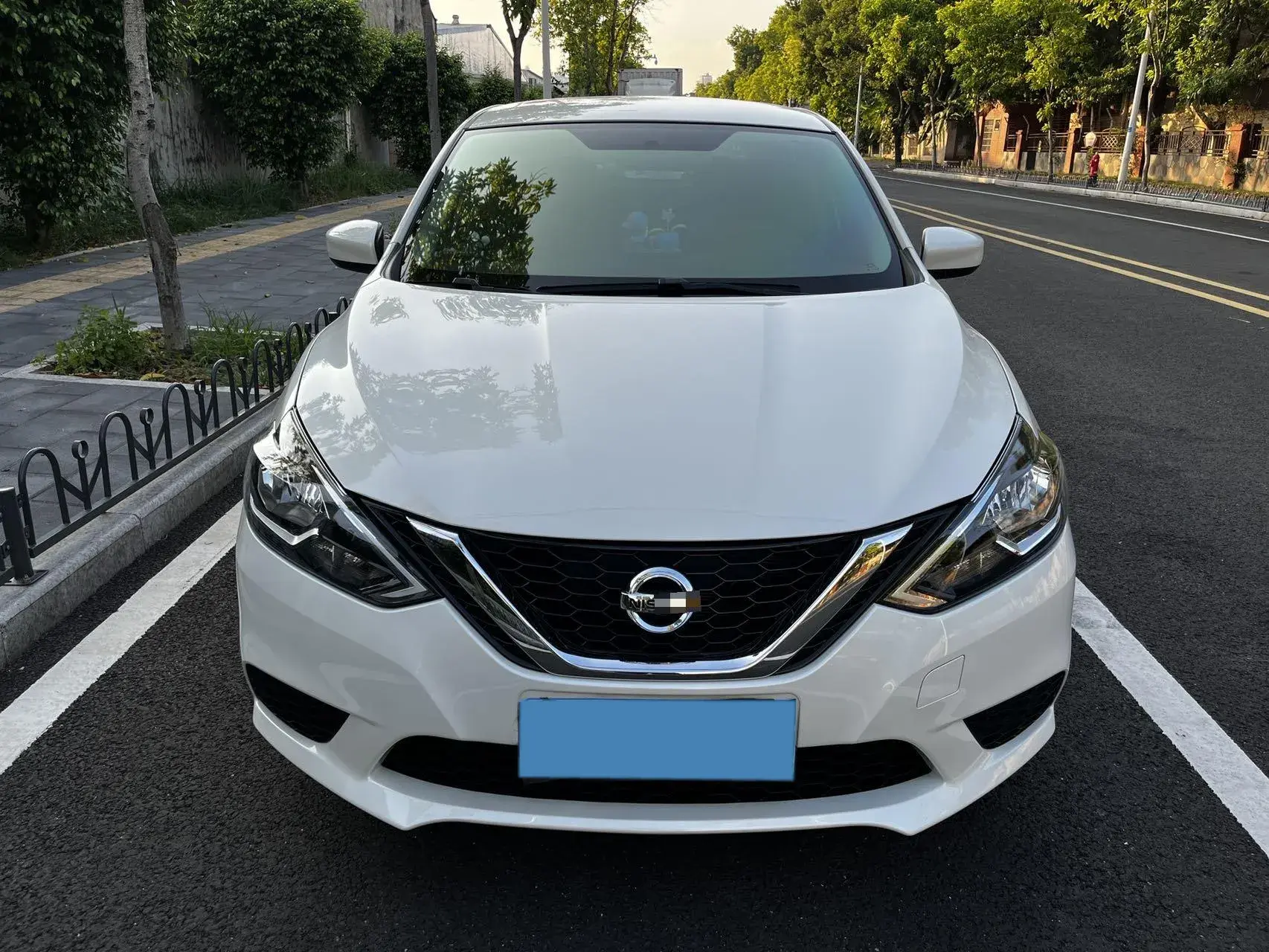 2024 NISSAN SYLPHY thumbnail 2