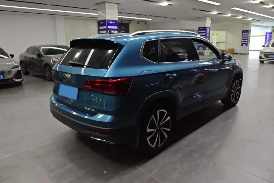 2021 VOLKSWAGEN THARU thumbnail 2