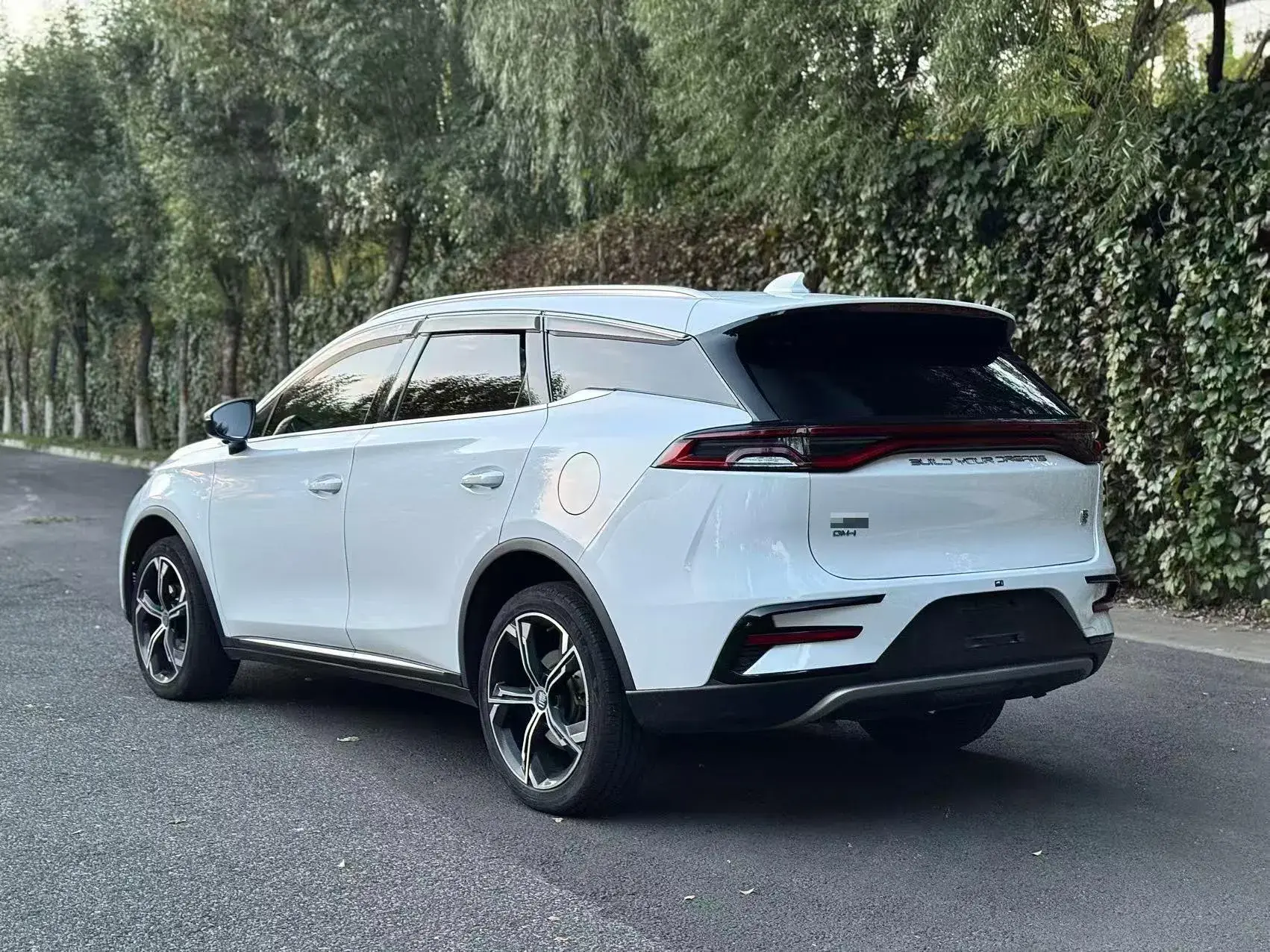 2021 BYD TANG thumbnail 3