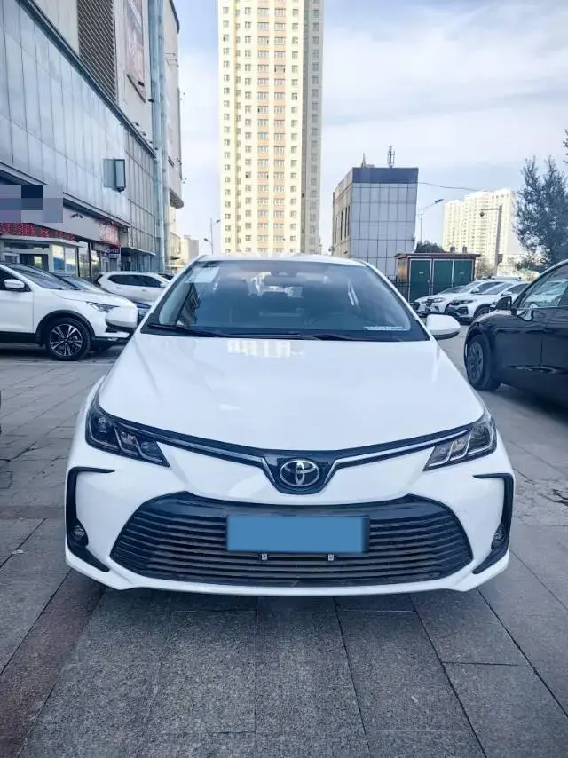 2024 TOYOTA COROLLA thumbnail 3