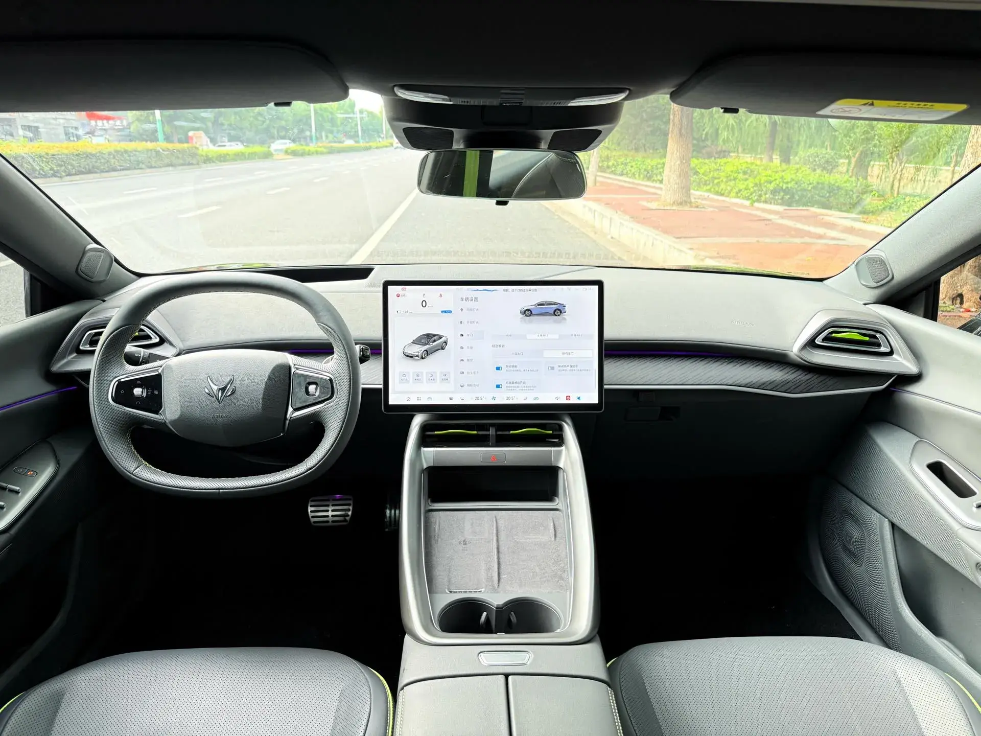 2024 ARCFOX ΑS5 thumbnail 4