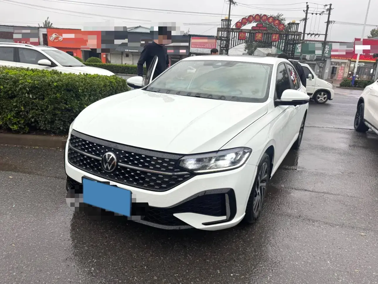 2024 VOLKSWAGEN LAVIDA view 1