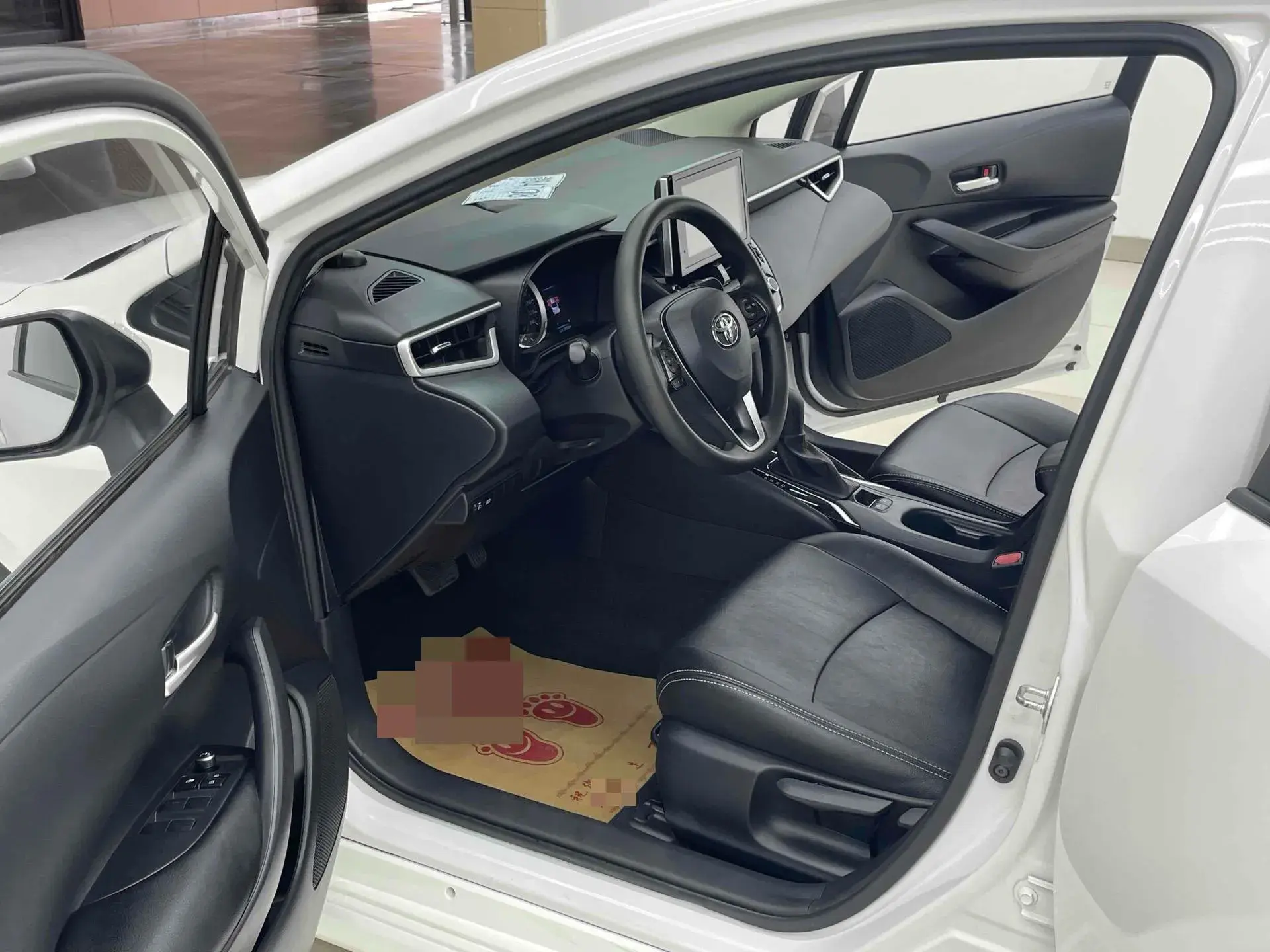 2021 TOYOTA COROLLA thumbnail 3