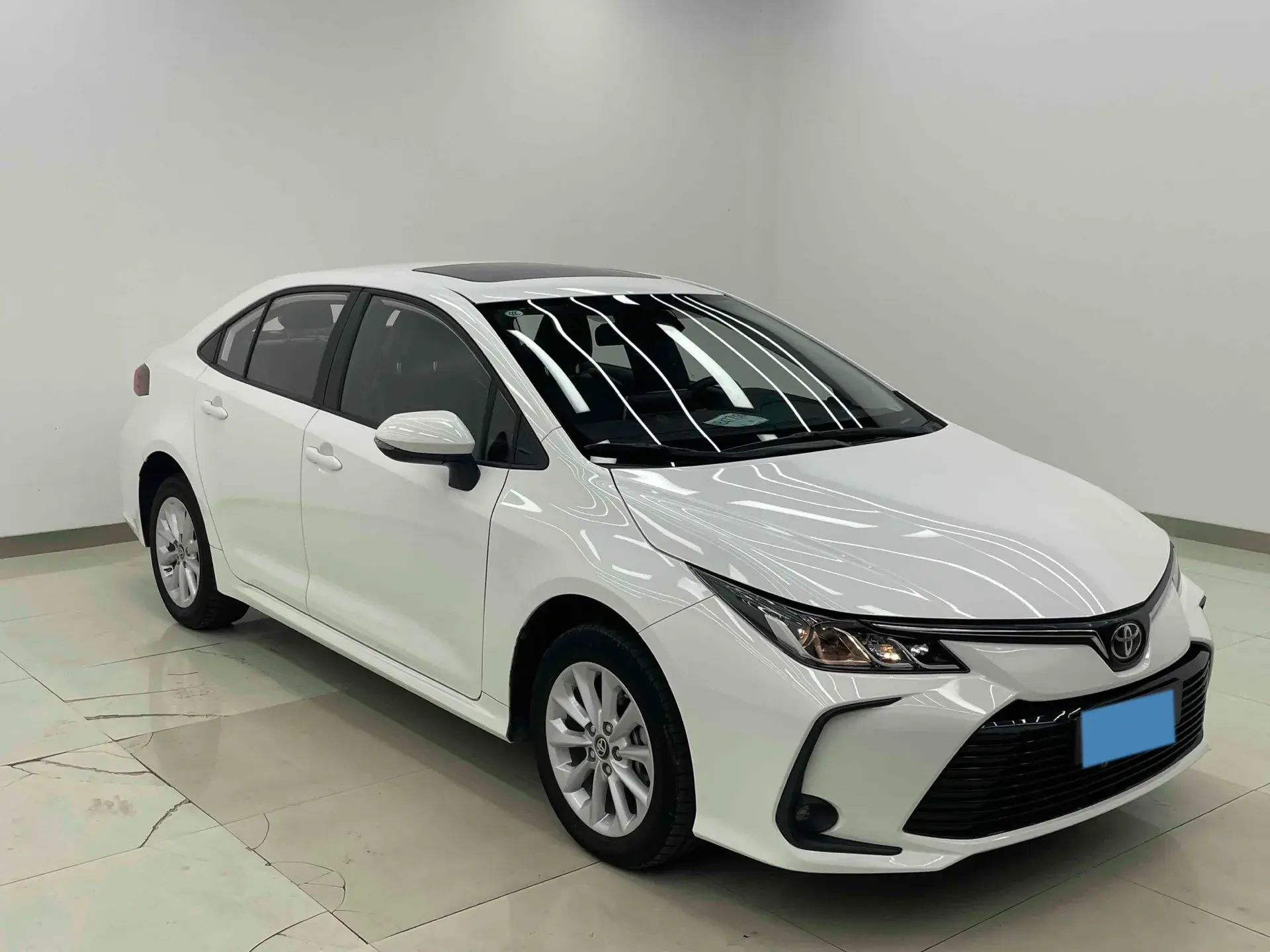 2021 TOYOTA COROLLA thumbnail 2