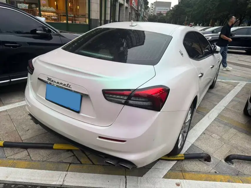 2022 MASERATI GHIBLI thumbnail 3