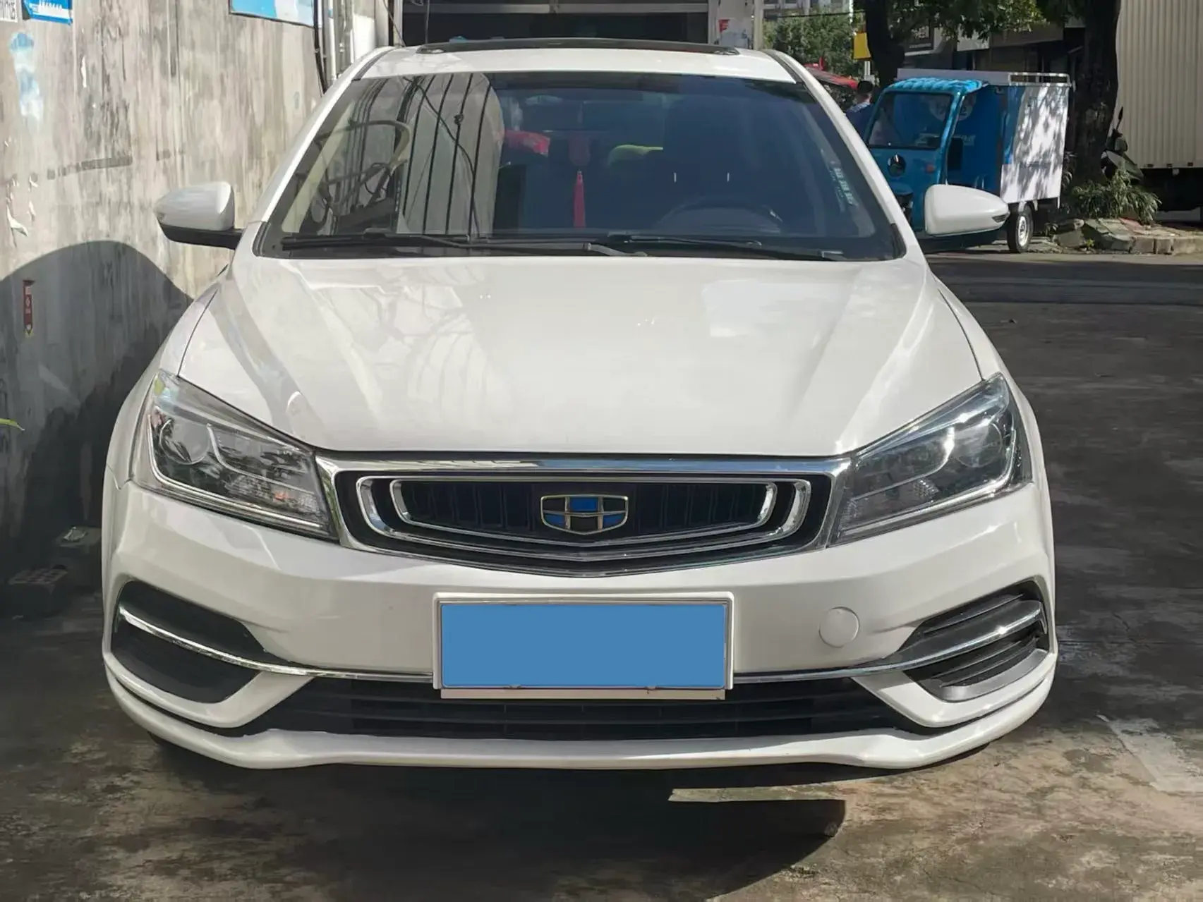 2019 GEELY EMGRAND view 1