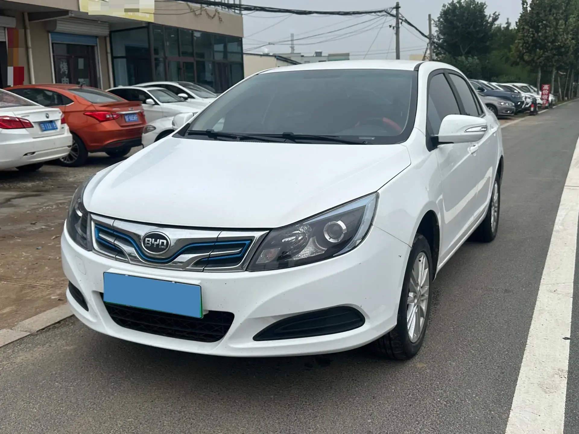 2018 BYD E5 view 1