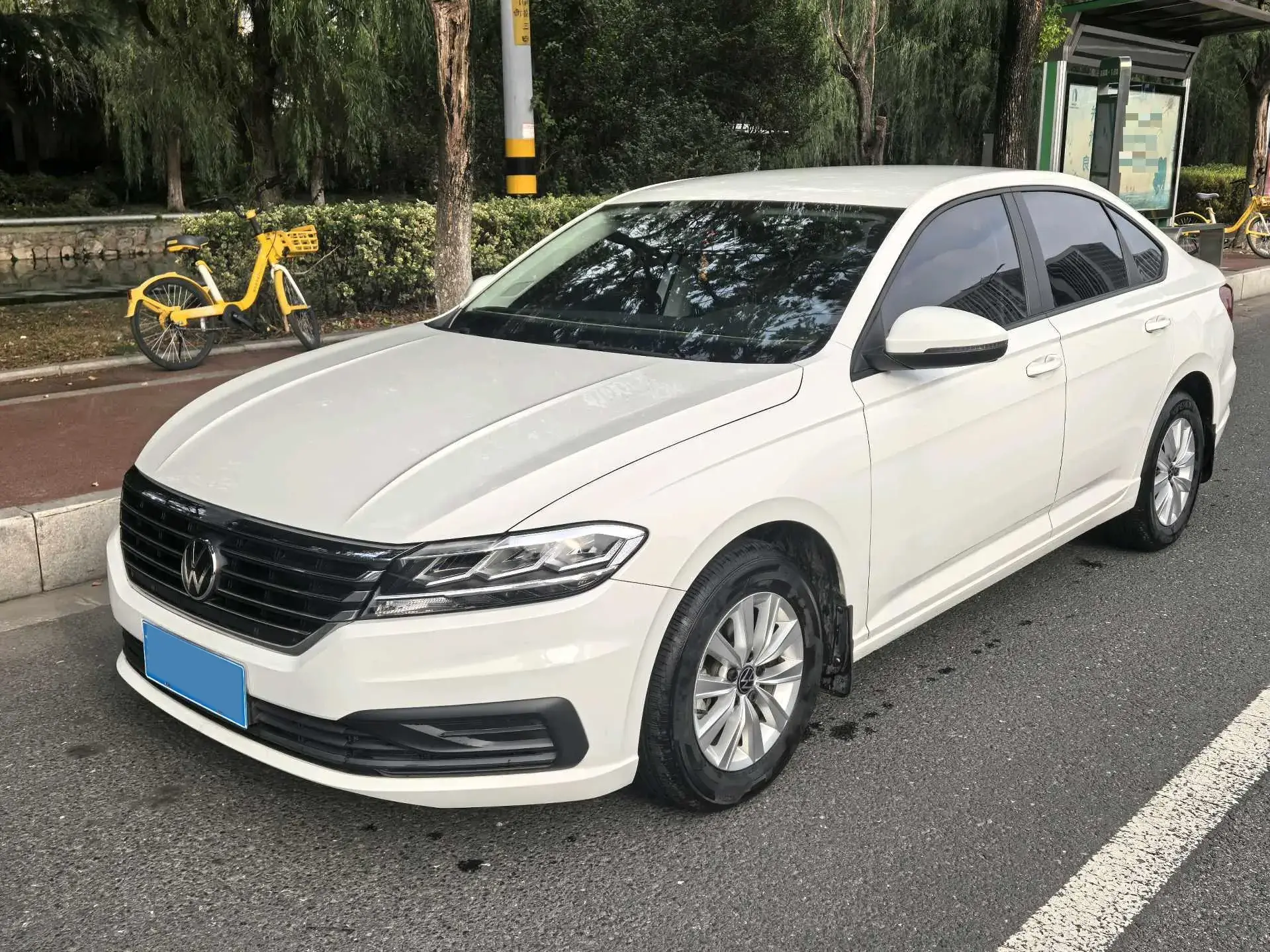 2019 VOLKSWAGEN LAVIDA view 1