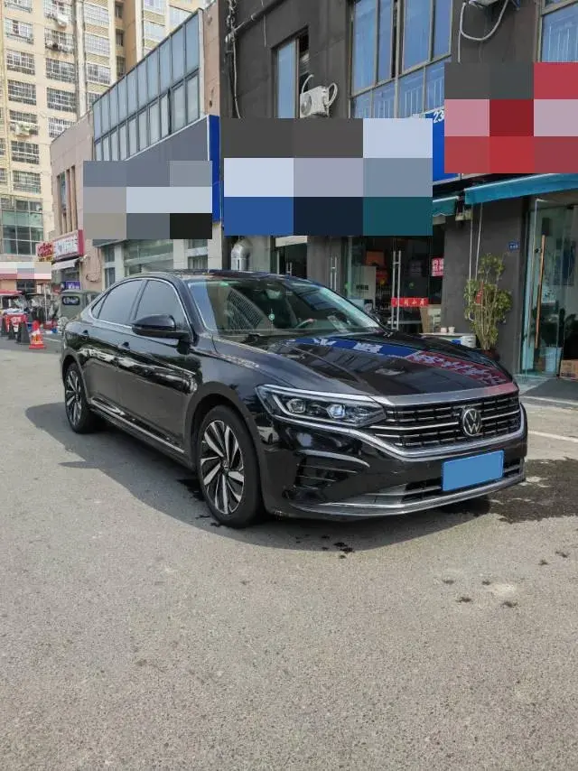 2022 VOLKSWAGEN PASSAT thumbnail 3