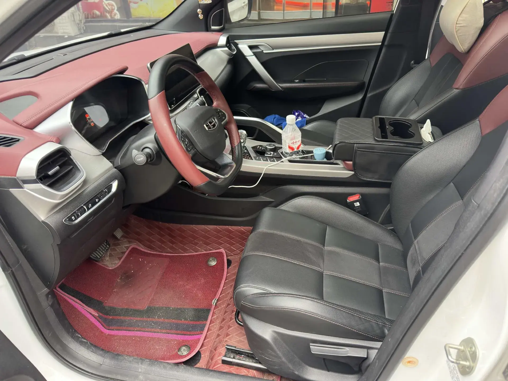 2022 GEELY COOLRAY thumbnail 3