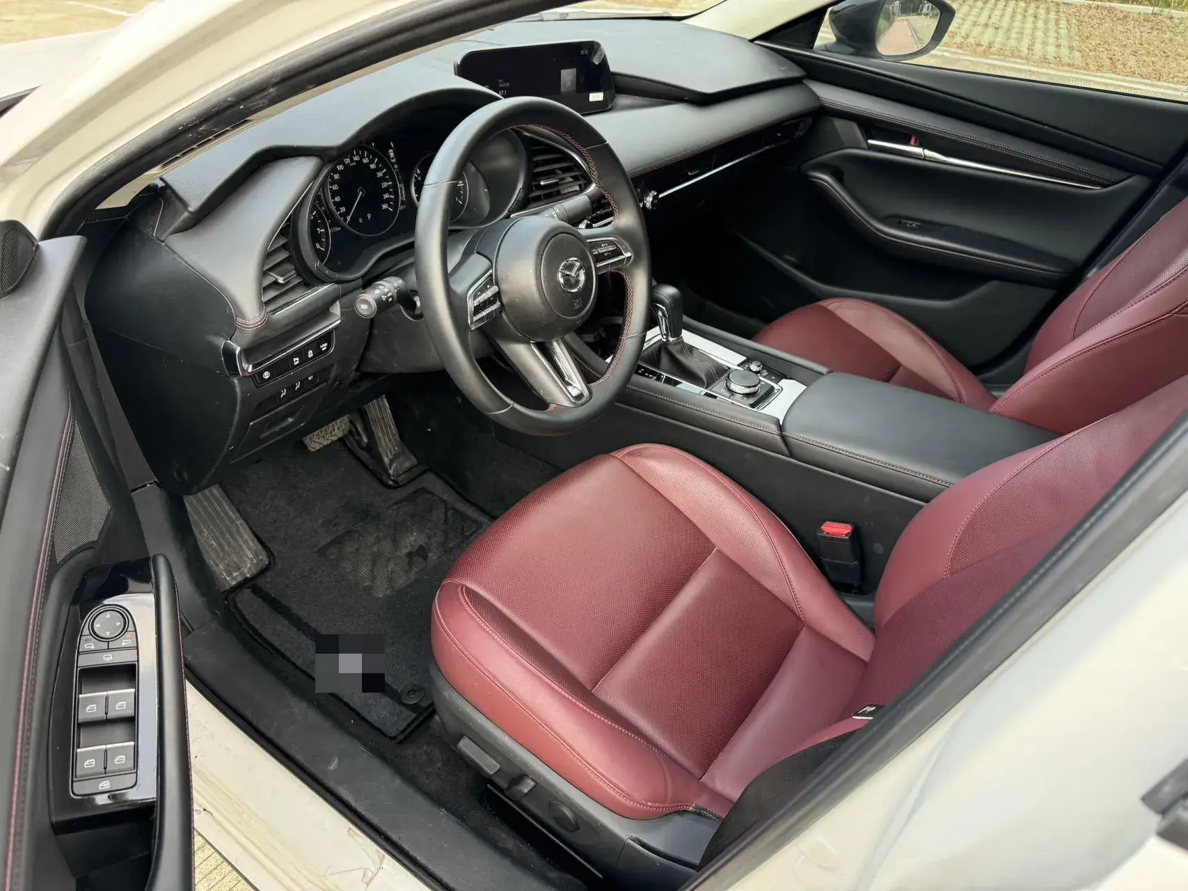 2023 MAZDA 3 thumbnail 3