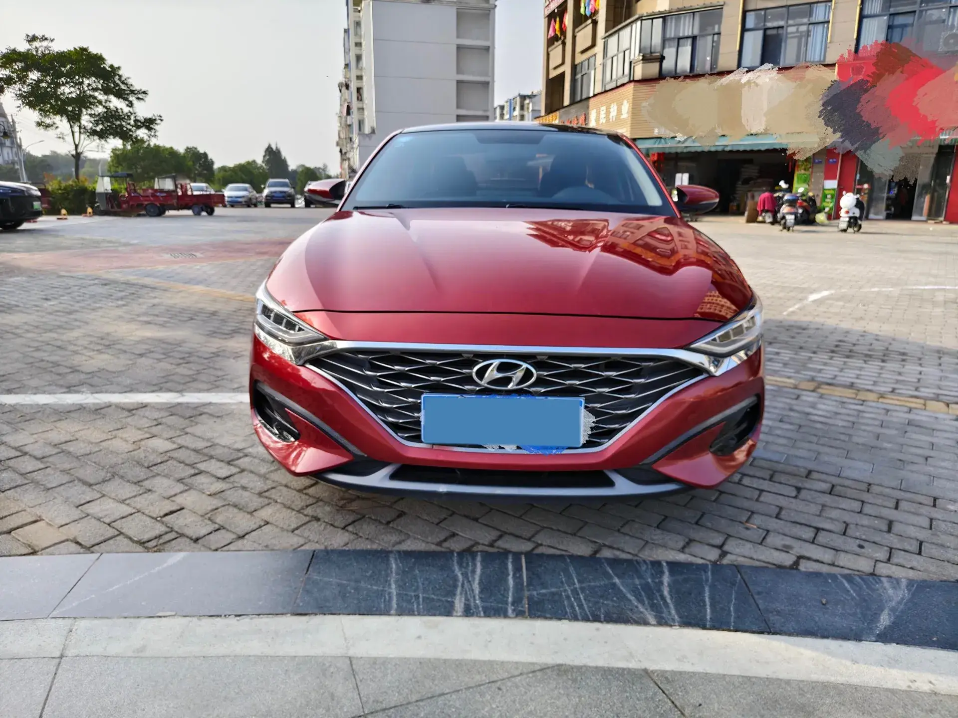 2019 HYUNDAI LA thumbnail 2