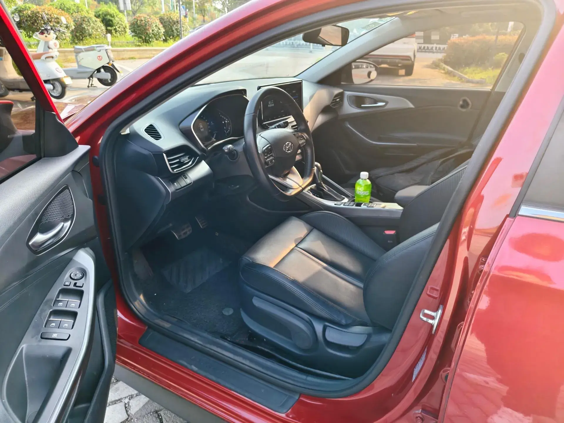 2019 HYUNDAI LA thumbnail 4