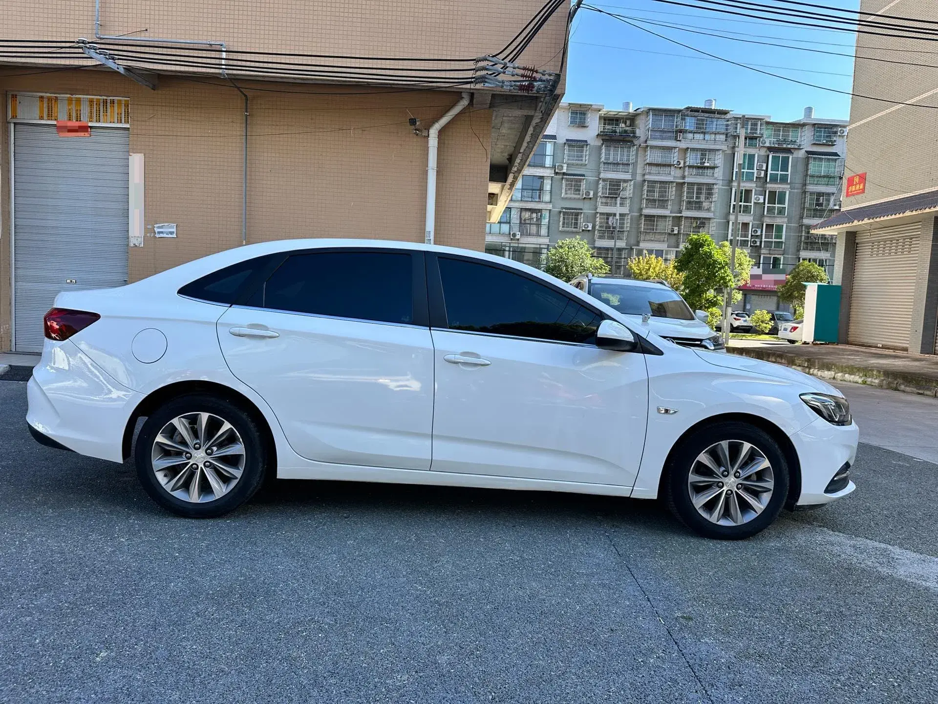 2020 CHEVROLET MONZA thumbnail 2