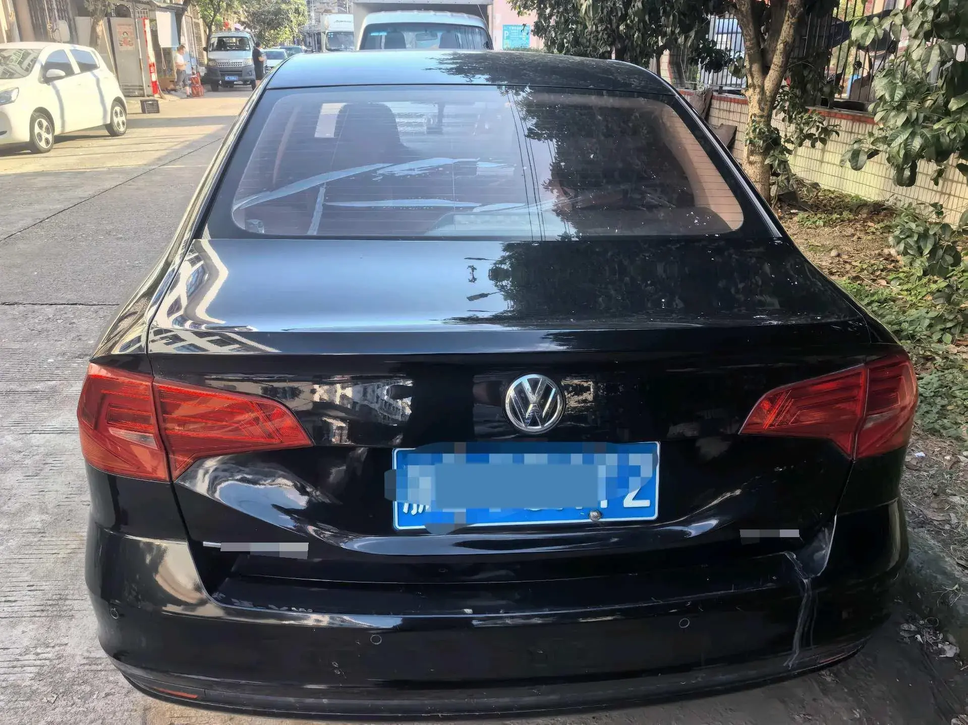 2018 VOLKSWAGEN BORA thumbnail 3