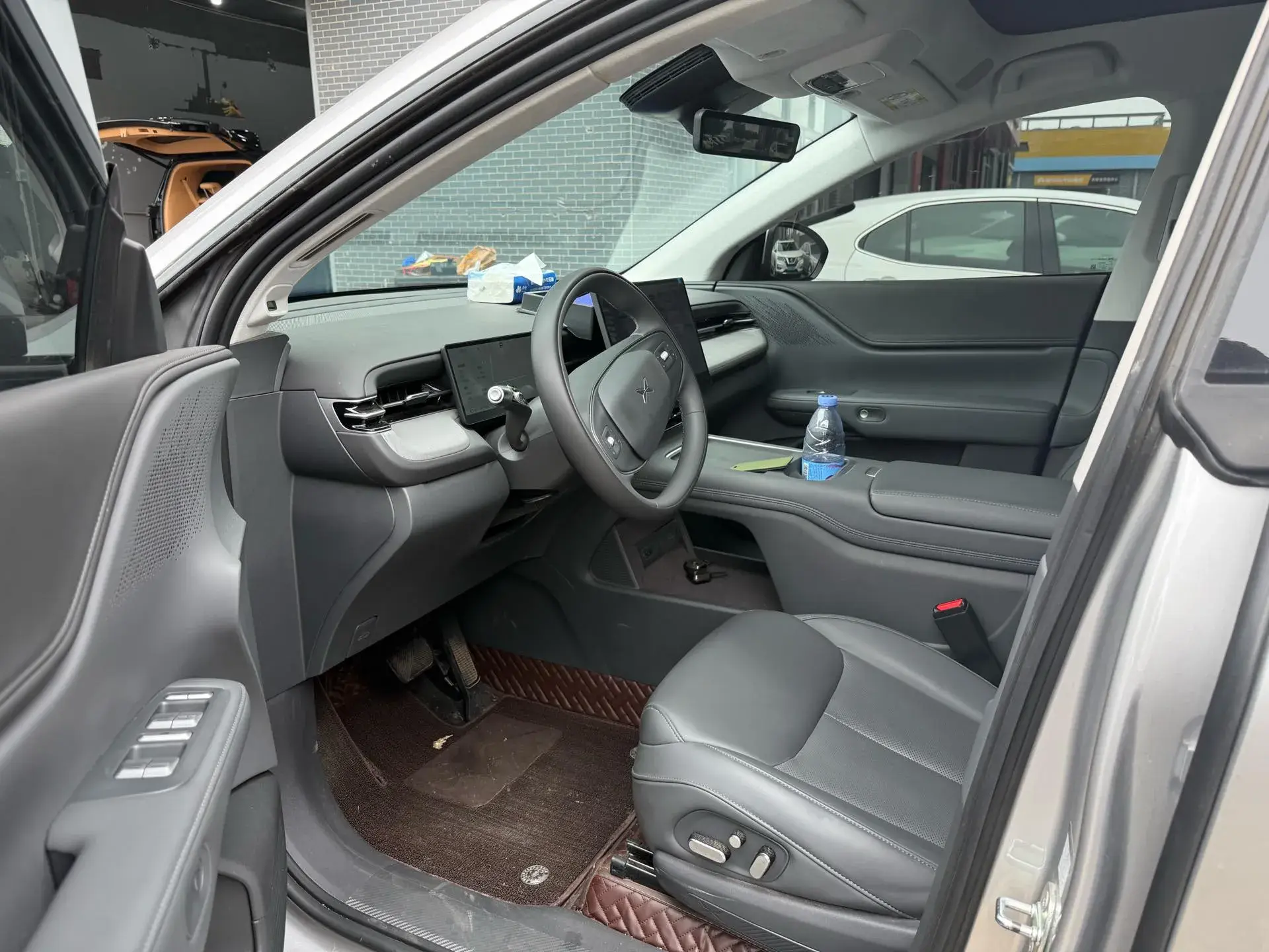 2025 XPENG G6 thumbnail 3