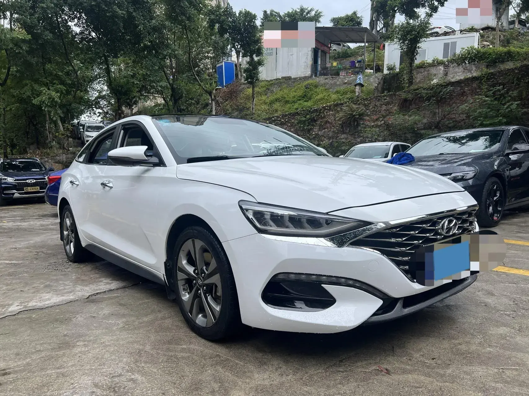 2019 HYUNDAI LA thumbnail 3