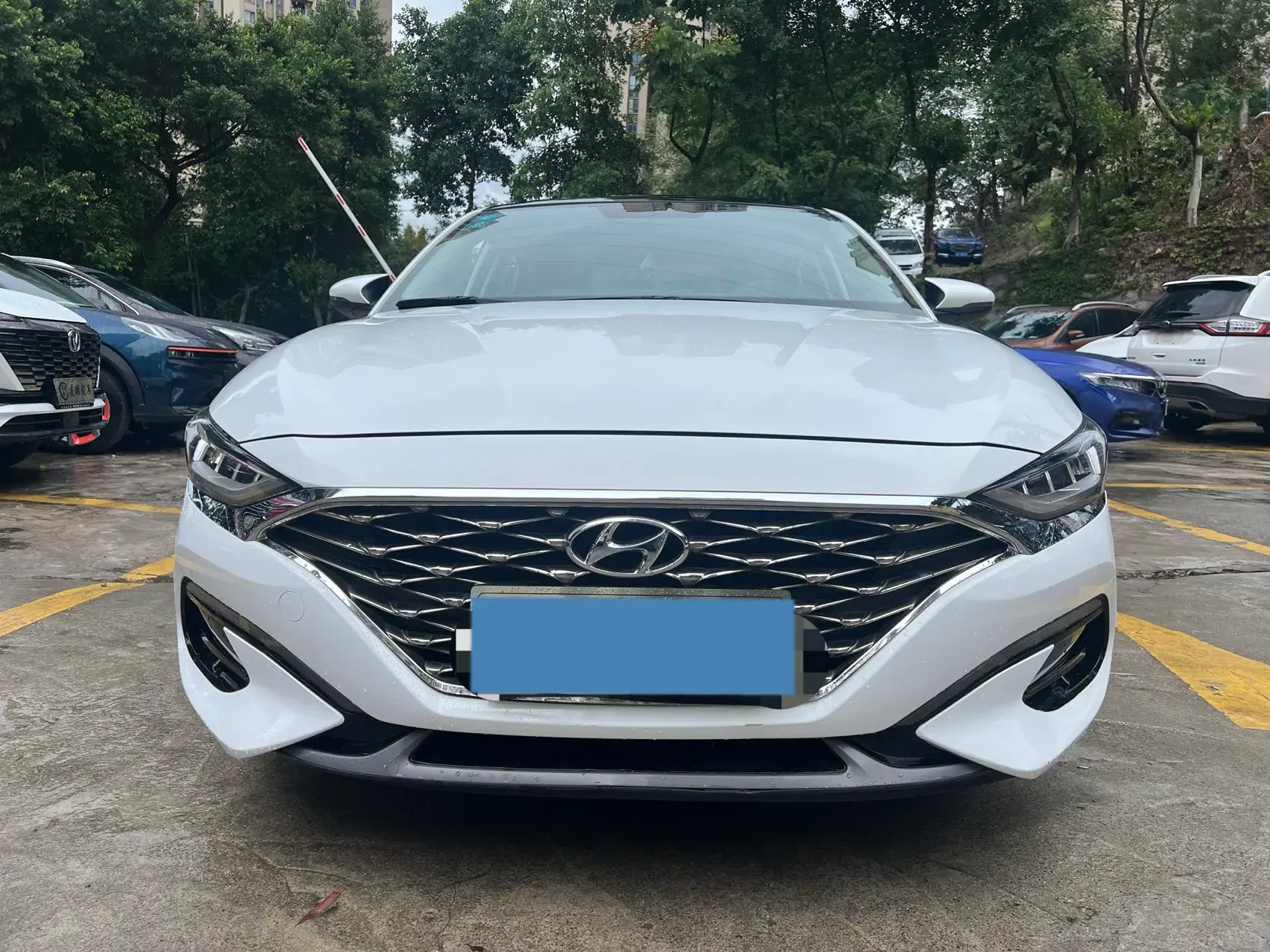 2019 HYUNDAI LA thumbnail 2