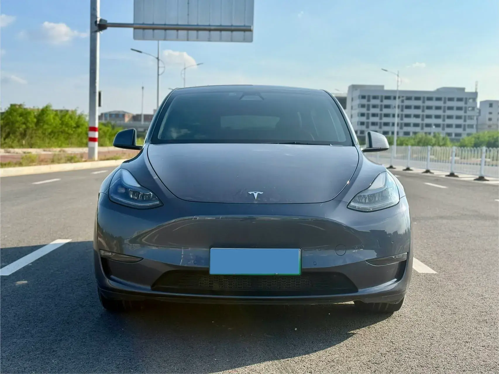 2021 TESLA MODEL thumbnail 2